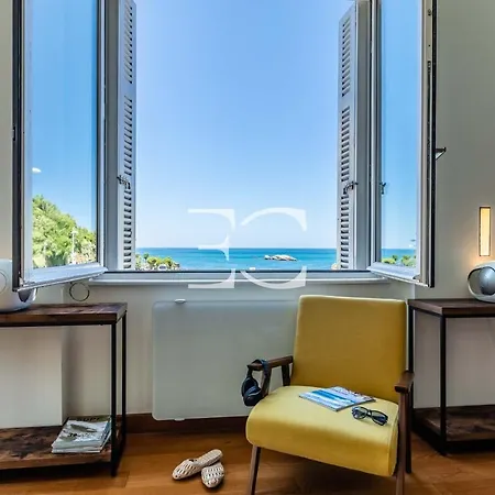 Easy Clés- Lovely Loft in front of the Port Vieux beach - Parking Appartement